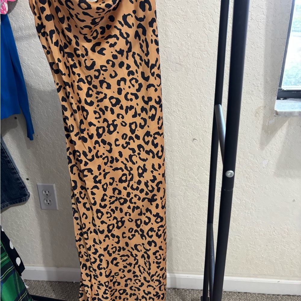 bebe Leopard Print Maxi dress in Camel and Black
